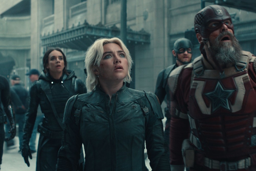Первый трейлер фильма Marvel «Громовержцы» показали на мероприятии D23 в Бразилии Флоренс Пью, Себастиан Стэн и другие звезды фильма «Громовержцы» взорвали зрителей своим появлением в новом расширенном трейлере предстоящей картины Marvel. Первый показ трейлера состоялся на первом в истории бразильском мероприятии D23, которое прошло в субботу. Специально для этого события трейлер представил актер Дэвид Харбор, сыгравший Красного Стража.